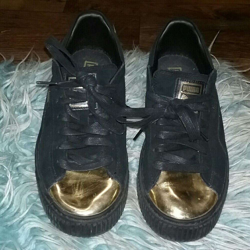 Women's Suede Platform Gold sneaker